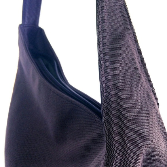 Kangol Asymmetrical Sling Shoulder Handbag - Picture 3 of 6